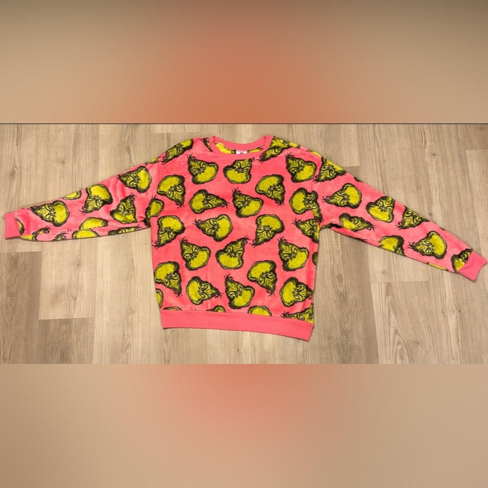 The Grinch Pink(mas) Pink Fleece Sweater Small (S).